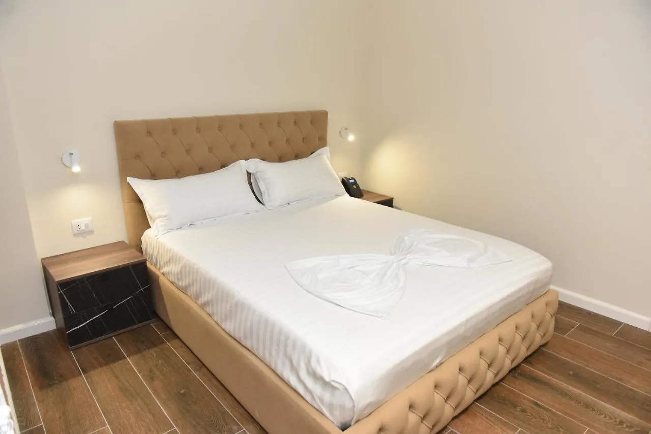 Hotel Royal Papaj 4*,  Albanië